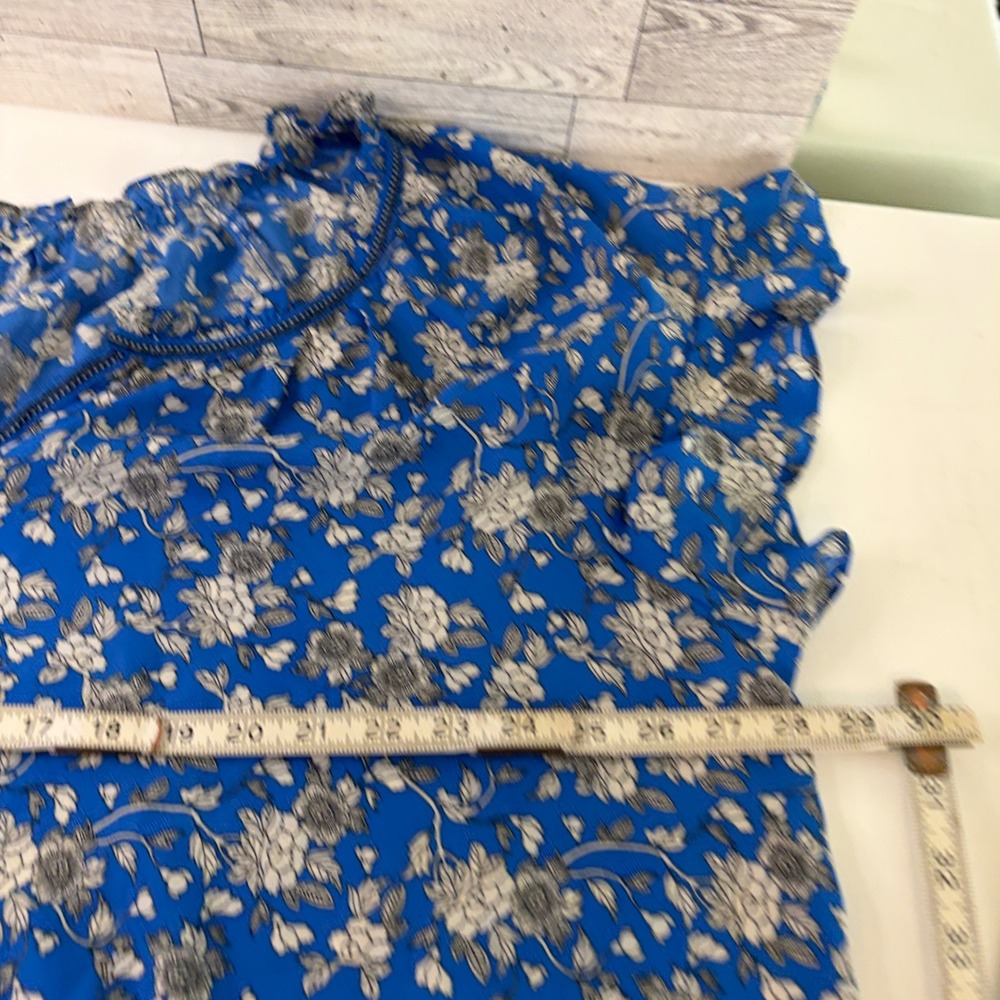 Max Studio Blouse Womens 3X Blue Floral Flutter Sleeve Split Neck Boho Top - Picture 6 of 8
